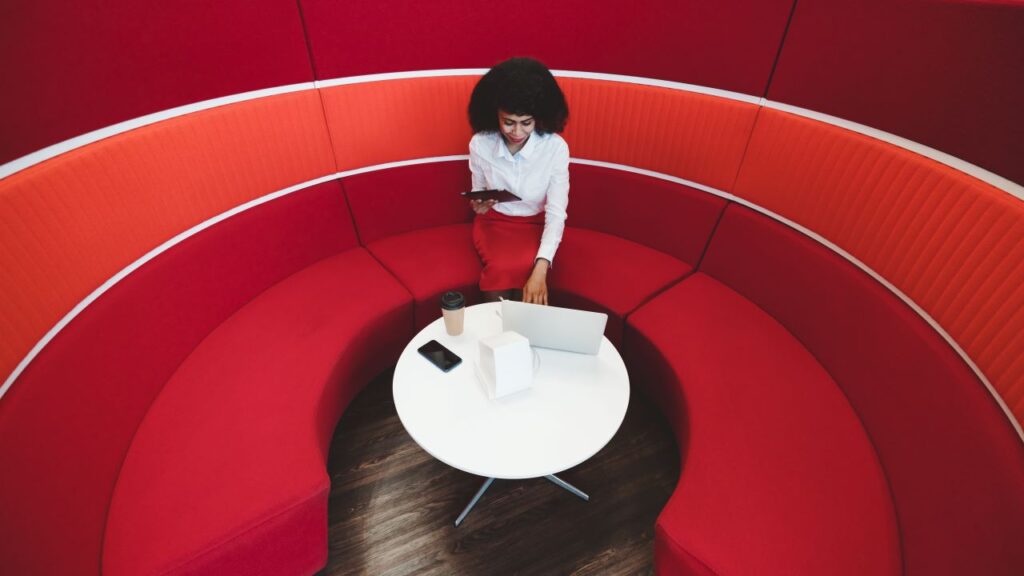 bureau angle arrondi